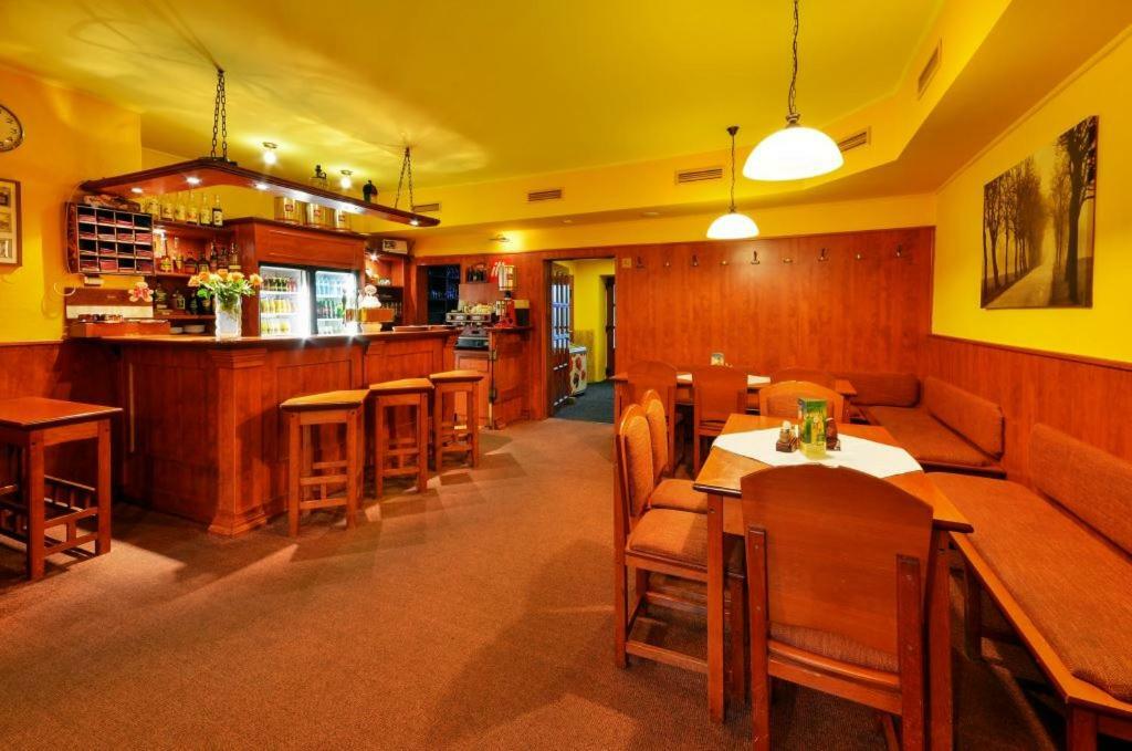 Hotel Stara Posta Filipovice Екстер'єр фото