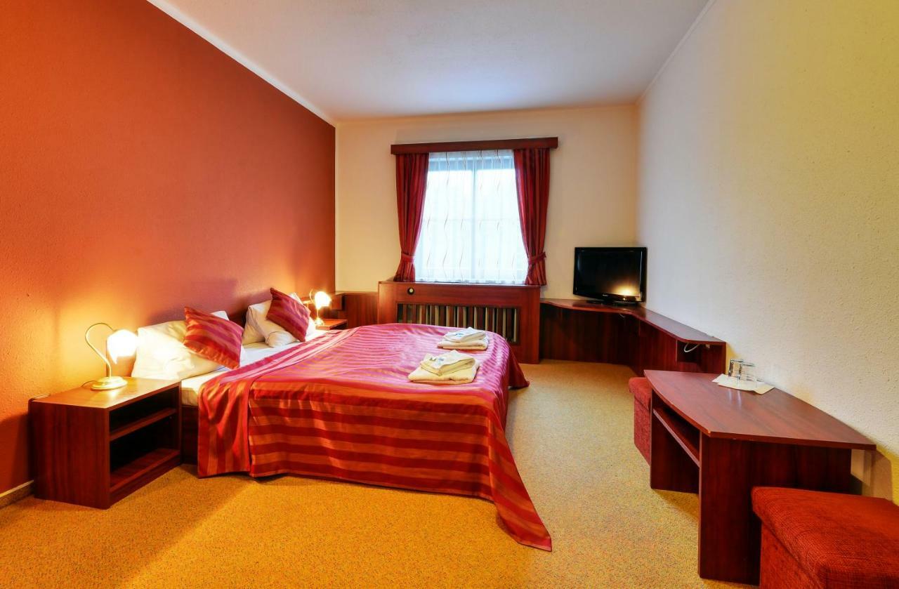 Hotel Stara Posta Filipovice Екстер'єр фото